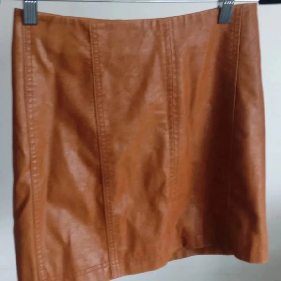 Free People vegan leather mini skirt - Picture 2 of 4